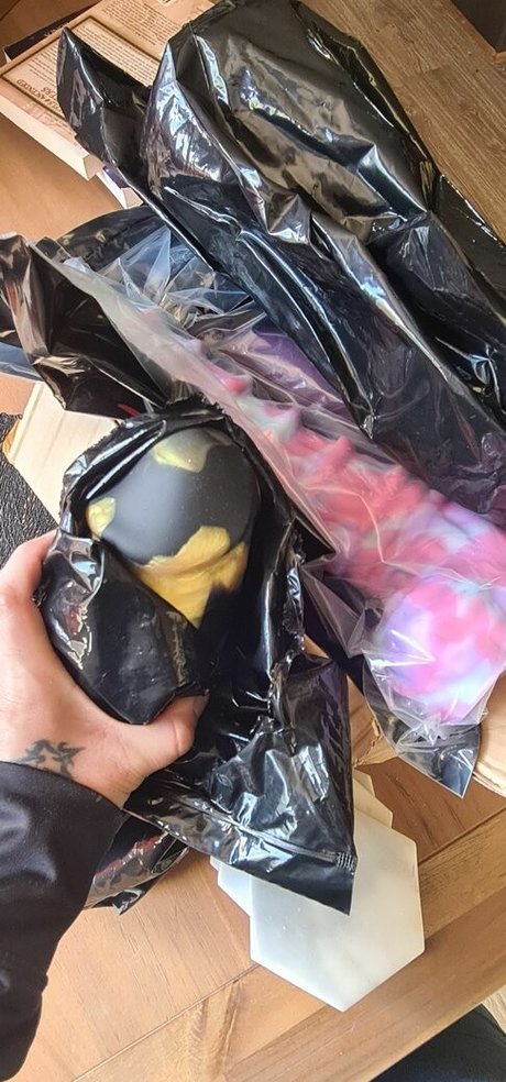 DeviousAdorei pornstar nude img