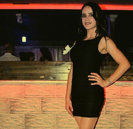 Denisa R Maria erotic star photo