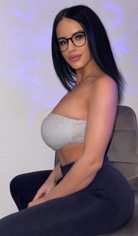 Denisa R Maria model nude pictures