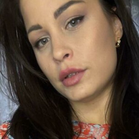 Busty Emily nice actress archive