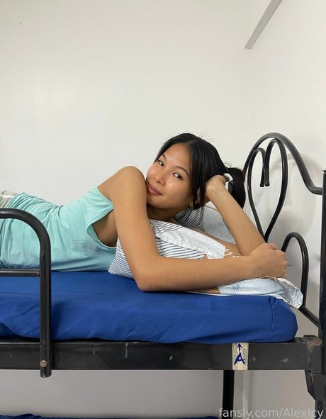 AlexIcy pornstar perfect gallery