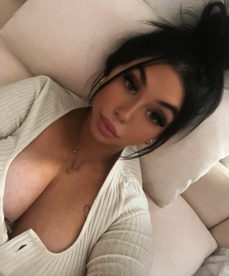 lesbian kissing onlyfans art porn photo