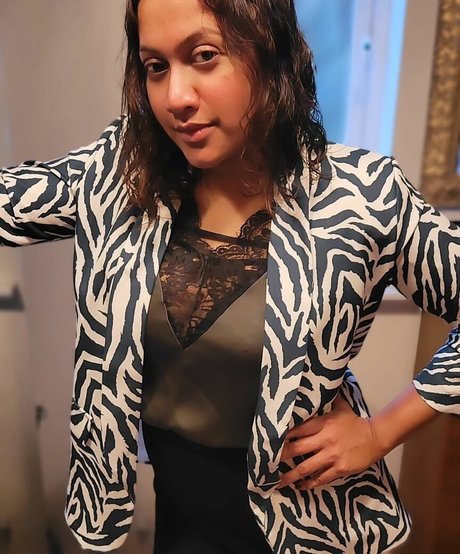 Scarlet Vixen hd model pics