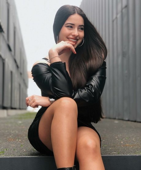 Mariana Pinho perfect actress photos