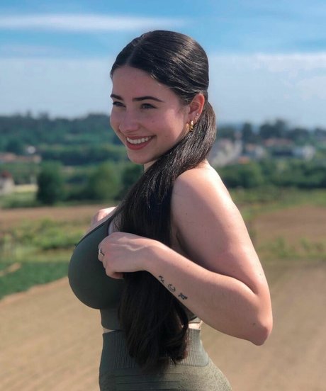 Mariana Pinho star top pics