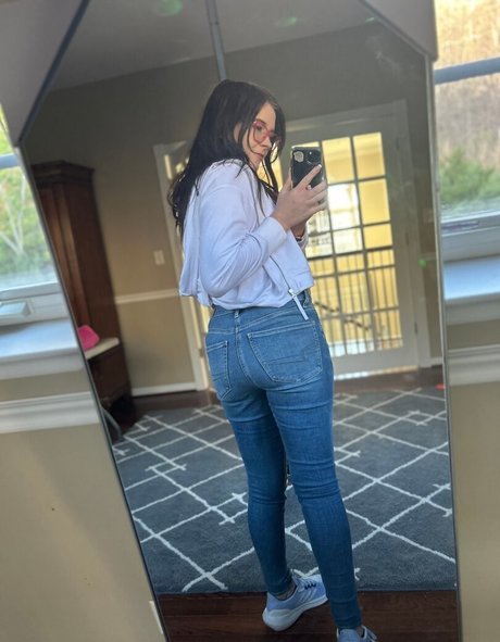 teacher onlyfans nude images