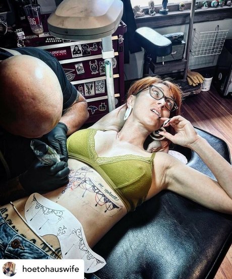 Hoetohauswife naked pornstar img