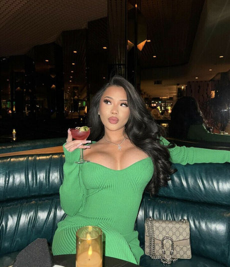 Thailiian perfect model photo