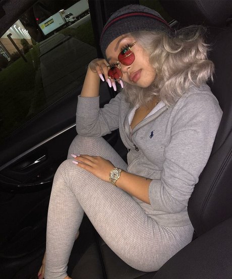 Thailiian hd pornstar picture