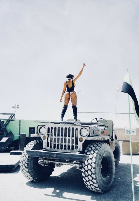 La Reina Shaw free pornstar photos