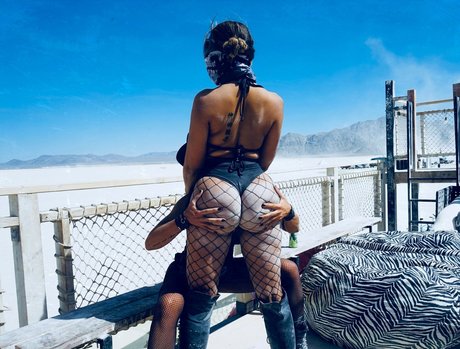 La Reina Shaw star gallery