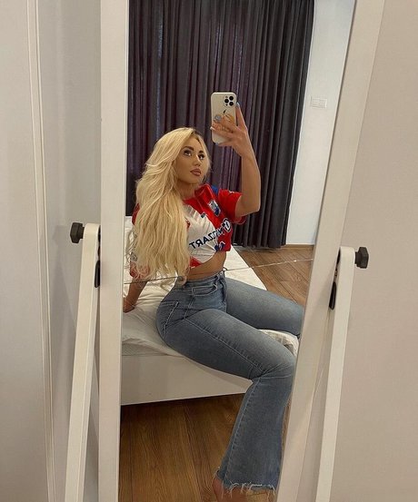 Kicaa Kristina Stani model art pic