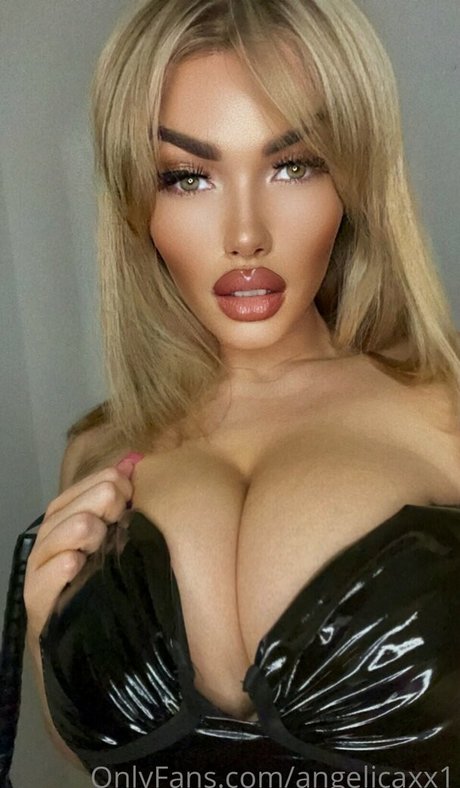 Angelica Sharpe beautiful star images