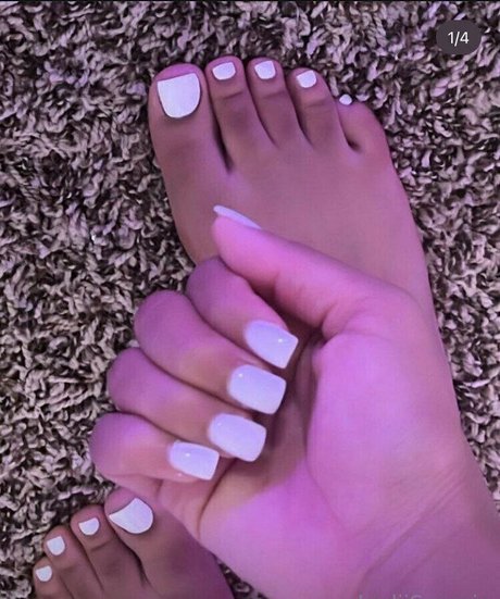 skinny shemale onlyfans art xxx picture