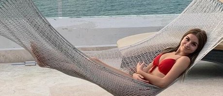 Dijana Monica model top img