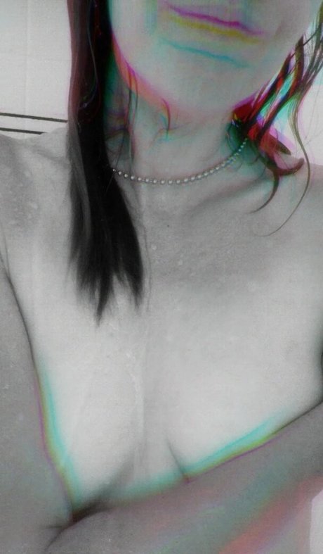 tiny onlyfans exclusive gallery