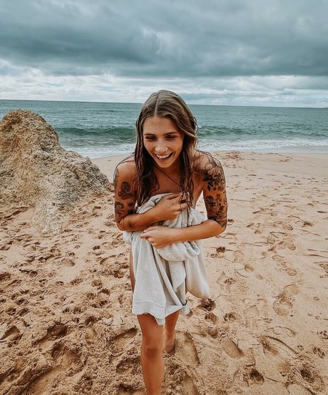 Abigail Martin beautiful actress galleries