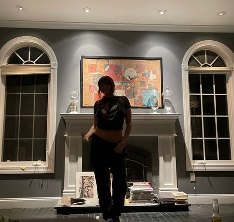 Lola Dubrul high quality actress image