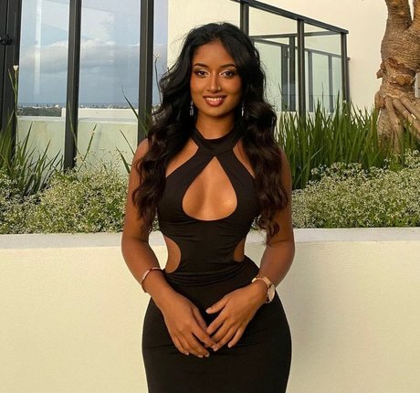 itsparvathik perfect pornstar img