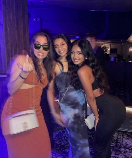 itsparvathik nice pornstar photo