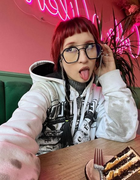 sco000oby girl hot actress photo