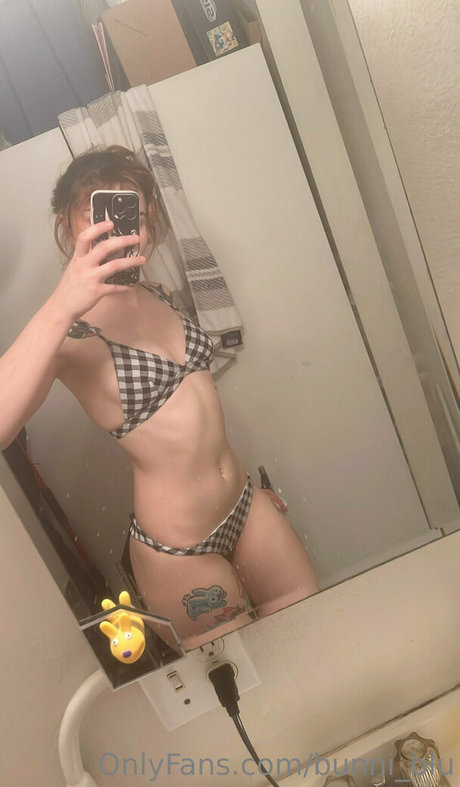 bunni blu pornstar photo