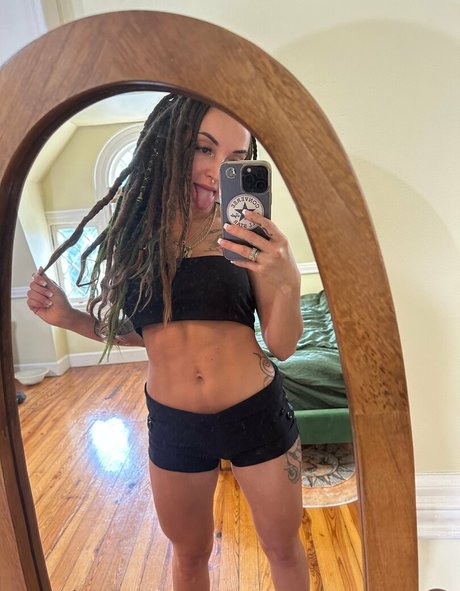 pizzapussypie star nude gallery