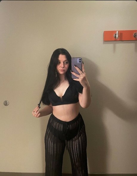 BabyDana pretty pornstar img