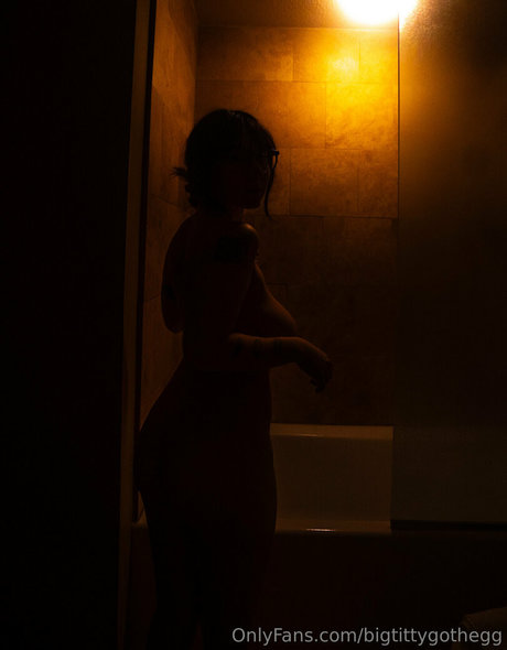bigtittygothegg erotic pornstar galleries