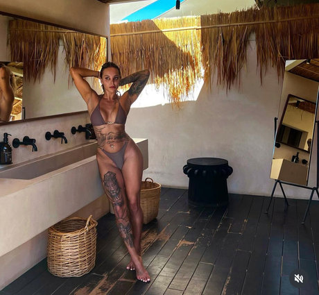 Leah Beth beautiful model archive