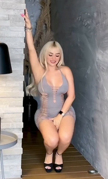 alemiarojas sexy pornstar archive