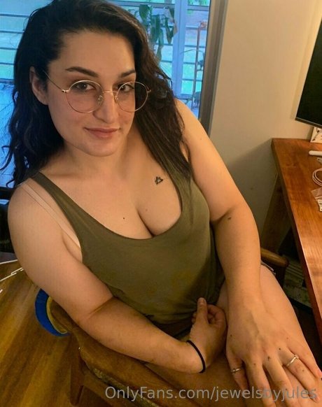 jewelsbyjules art actress archive