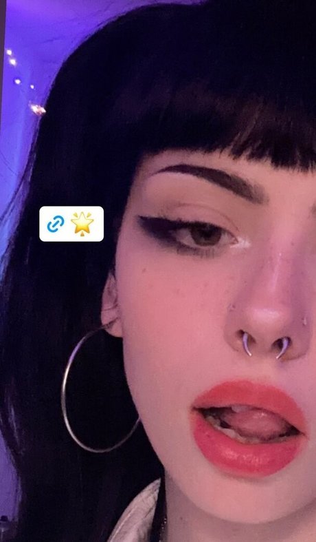 Emma Langevin model high quality gallery