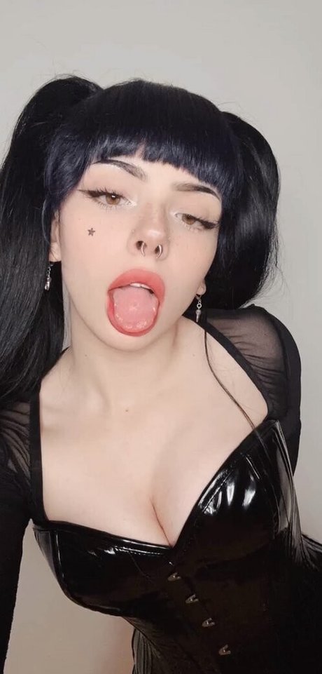 Emma Langevin free star photos