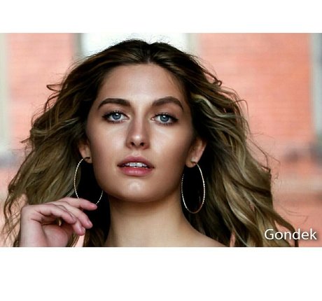 unknown onlyfans nude images