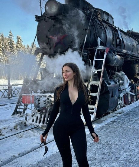 Toma Zhdanova top model img