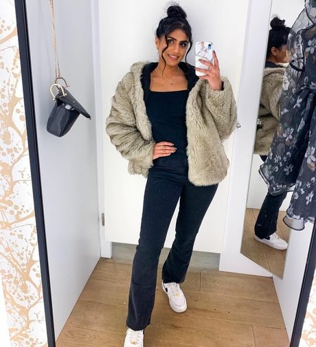 Tindy Kaur art model picture