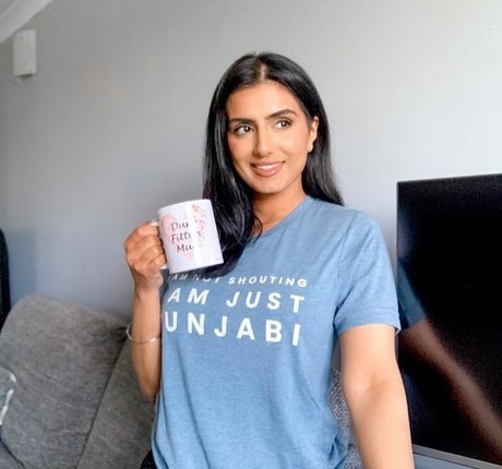 Tindy Kaur free pornstar picture