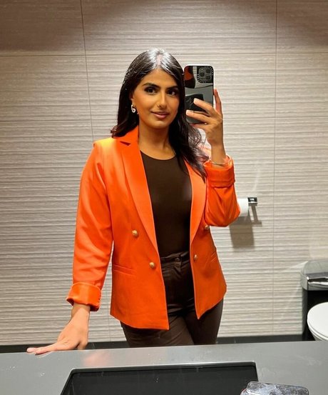 Tindy Kaur sex model photos