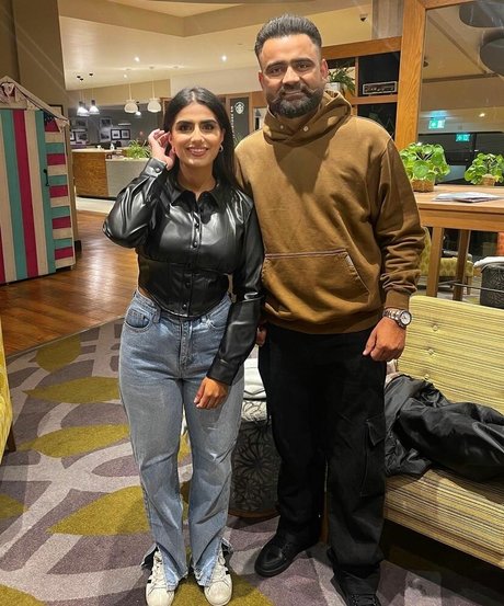 Tindy Kaur pornographic actress pics