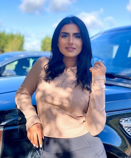 Tindy Kaur model nudes galleries