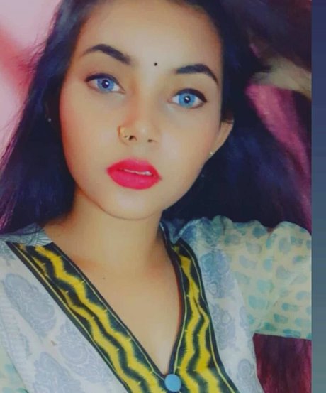 Aarohi Verma model best image