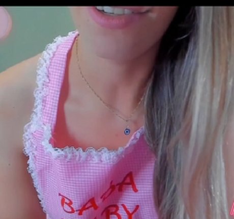 Nayara Stripper pornstar beautiful pics