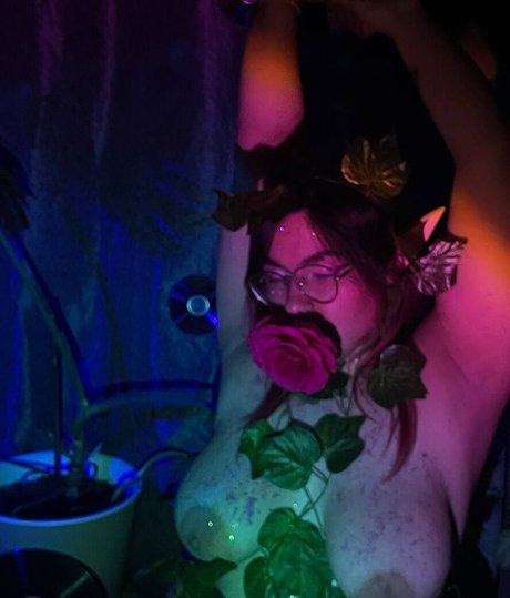 utkashnitke high quality pornstar picture