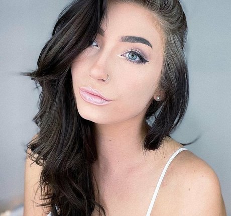 Taylor Kristine sexy actress gallery