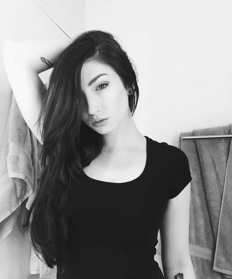 Taylor Kristine beautiful star photos