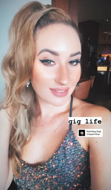 Robyn Adele Anderson model porn archive