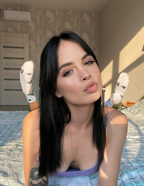 karinasweety69 pornstar adult pics