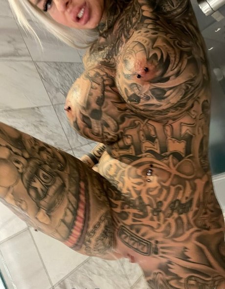 Gymgamergirl nice model pic