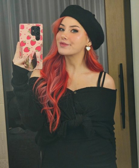 ItsLeslie erotic star pictures